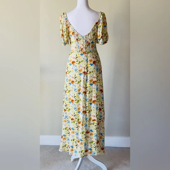 ASTR The Label NWOT Floral Puff Sleeve Midi Dress with Front Side Slit Size M - Picture 8 of 12